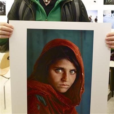 steve mccurry.  portrait of an afghan girl
