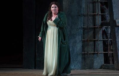 Opera Review: A Voice to Die For