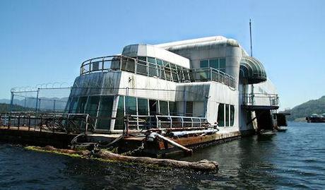 The McBarge - Abandoned Relic Of Expo '86