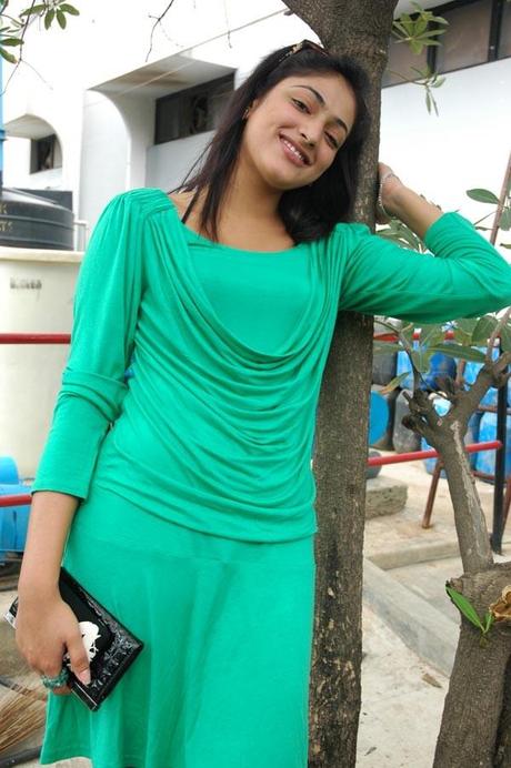 Hari Priya - Photoshoot Sexy Pics in Green