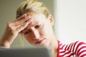 stressed-woman-on-computer