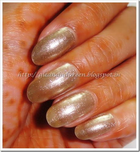 VOV Metallic Nail Enamel Nails