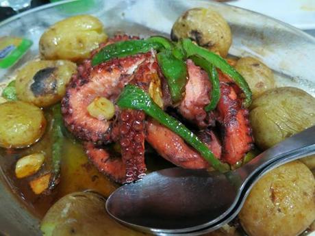 TRAVEL/EAT: Seafood Feast in Almada, Portugal