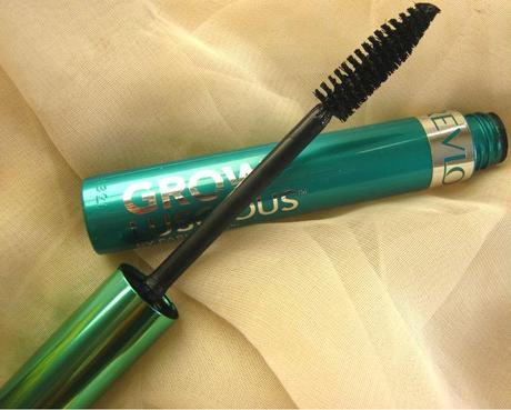 Revlon Grow Luscious Mascara