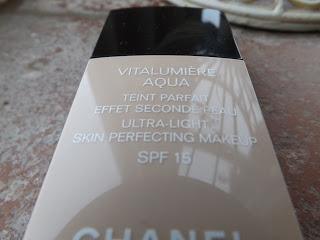 Chanel Vitalumiere Aqua Foundation