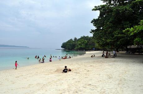 Isla Reta, a white beach in a heartbeat