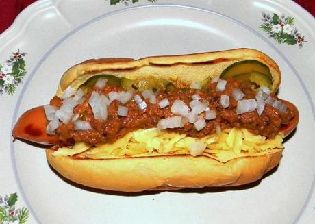 Extreme Budget, Day Twenty-Eight - Chili Dogs