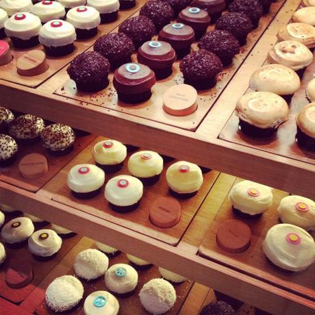 NookAndSea-Sprinkles-Cupcakes-Newport-Beach-Corona-Del-Mar-Dessert-Sweets-Display