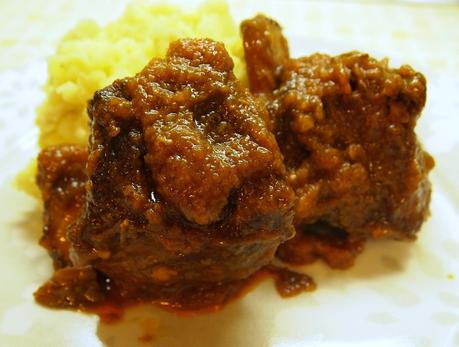 Red Wine & Sweet Chili Sauce Braised Short Ribs