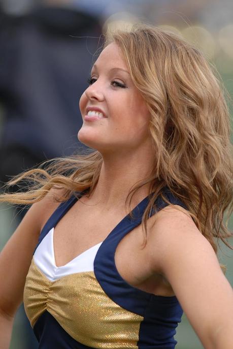Pitt Cheerleaders Getting Ready for the ACC | STORIES WALL 