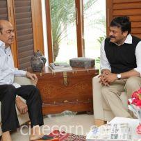 thumbs chiru meets ramanaidu 4 Chiru Greets Padma Bhushan Ramanaidu   Photos