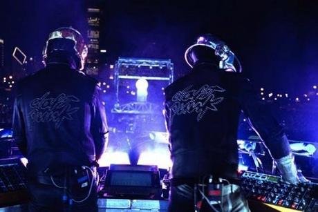  DAFT PUNK CONFIRM NEW ALBUM THIS SPRING, SIGN TO COLUMBIA