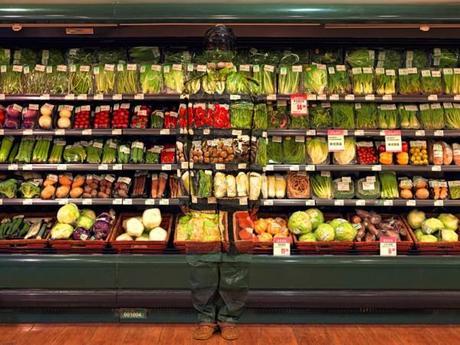 Liu Bolin: The Invisible Man liu_bolin02