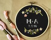 Custom wedding embroidery hoop wall art - spring flowers on black linen - oktak Custom wedding embroidery hoop wall art - spring flowers on black linen - oktak