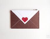 Brown felt purse with cute red heart - FancyfeltShop Brown felt purse with cute red heart - FancyfeltShop