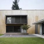 Casa Familiar en Černošice by Studio Pha