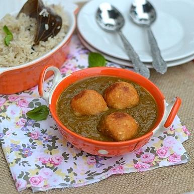 Palak Kofta Curry (Spinach Kofta Curry)