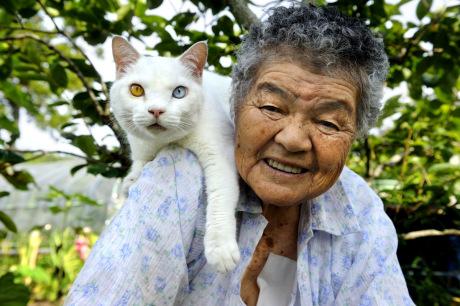 Grandma and her cat 