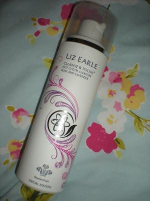 Liz Earle Cleanse and Polish Hot Cloth Cleanser Rose and Lavender | Review
