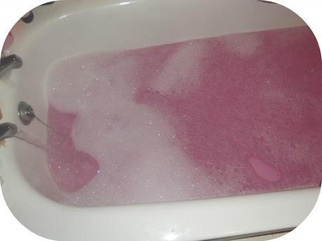  photo ThinkPinkBathBomb6_zps81b8a485.jpg