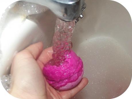  photo ThinkPinkBathBomb3_zps42c5cf3c.jpg