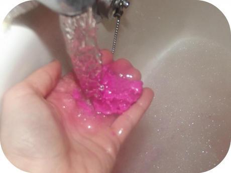  photo ThinkPinkBathBomb4_zpsa907d8bf.jpg