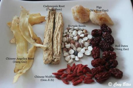 Chinese Herbal Chicken Soup 药材鸡汤 Chinese Herbs1