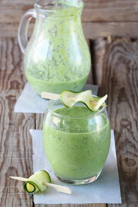 A Healthier Way to Detox, and a Green Smoothie Recipe!