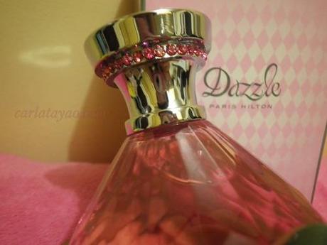 Sweet yet sexy scent of Paris Hilton : DAZZLE