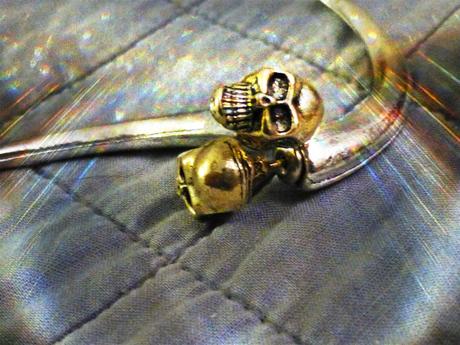 skull spike earring