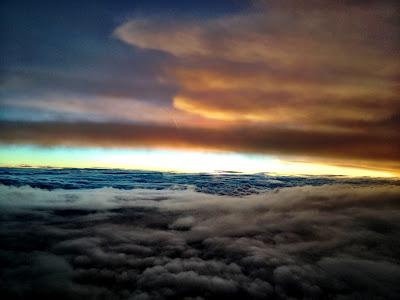 Pics: Slipping by Thunderstorms Over The Rockies