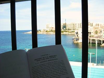 * Guest Post: KellyB & Studying Law in Malta