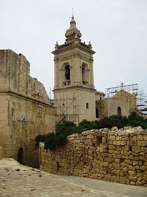 * Guest Post: KellyB & Studying Law in Malta