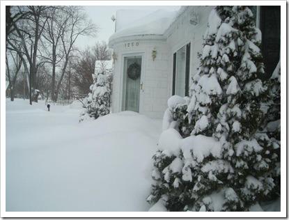 602755_528126763899213_2038998642_n