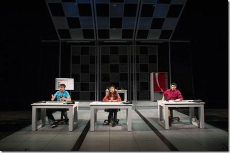 Review: Disconnect (Victory Gardens Theater)