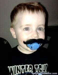 Baby Boy Mustache Pacifer