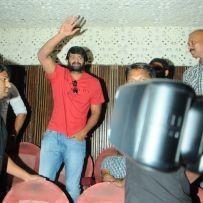 thumbs prabhas at rtc cross roads photos 10 Prabhas Watches Mirchi With Fans At Sandhya Theater Photos