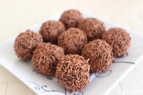 Rum Balls-1