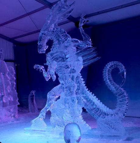 Alien Queen - Japan & Canada - Winterlude - Ottawa