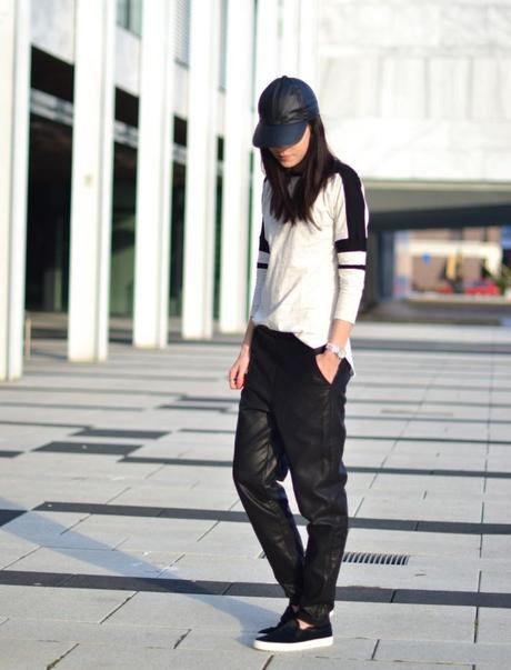 outfit baggy leather trousers sports luxe trend look