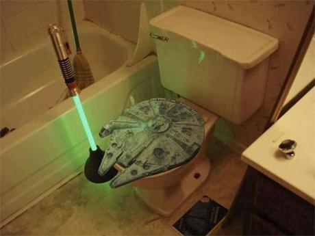 lightsaber-falcon-toilet