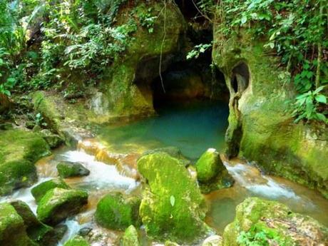 Actun Tunichil Muknal Cave, Belize