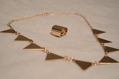 gold necklace, gold ring