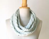 braided LOOP in light mint infinity scarf - StAnderswo braided LOOP in light mint infinity scarf - StAnderswo