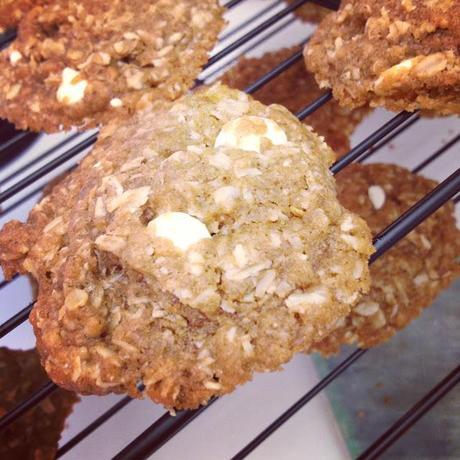 Biscoff Oatmeal-White-Chocolate-Chip Cookies