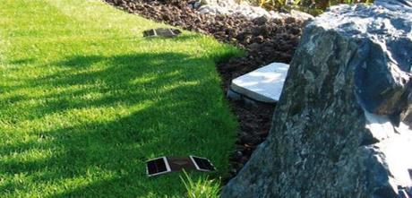 landscape design retractable solar lamps3 Improving your Landscape Design with Solar Lights that Pop Up! HomeSpirations