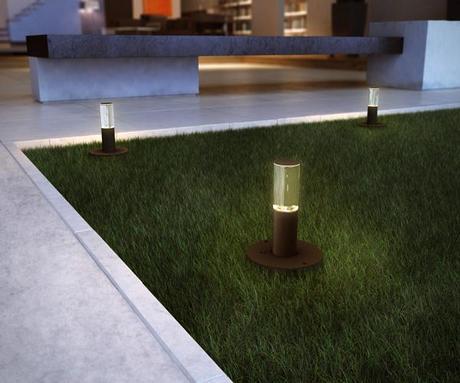 landscape design retractable solar lamps4 Improving your Landscape Design with Solar Lights that Pop Up! HomeSpirations