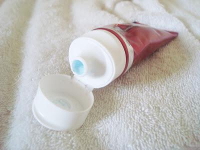 Quick post: Colgate Optic White Toothpaste
