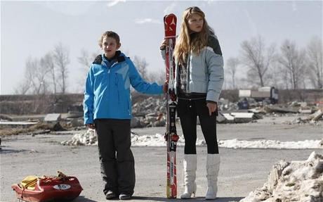 Simon (Kacey Mottet Klein) and Louise (Léa Seydoux) in Sister.