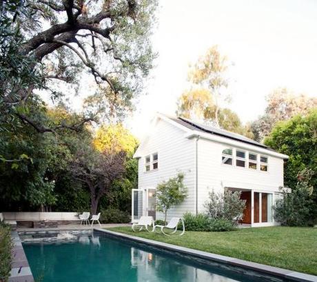 Modern pool house in Los Angeles California